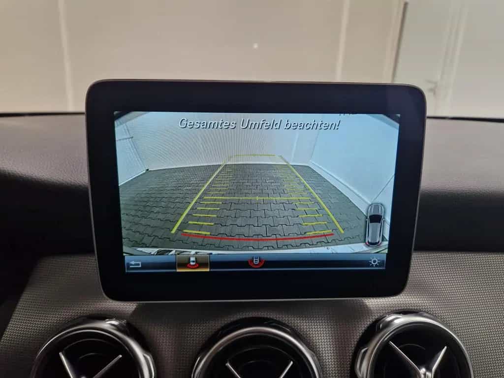 Mercedes-Benz GLA 200 Sport Utility, LED, Kamera, 18 Zoll 01/2020-photo-18