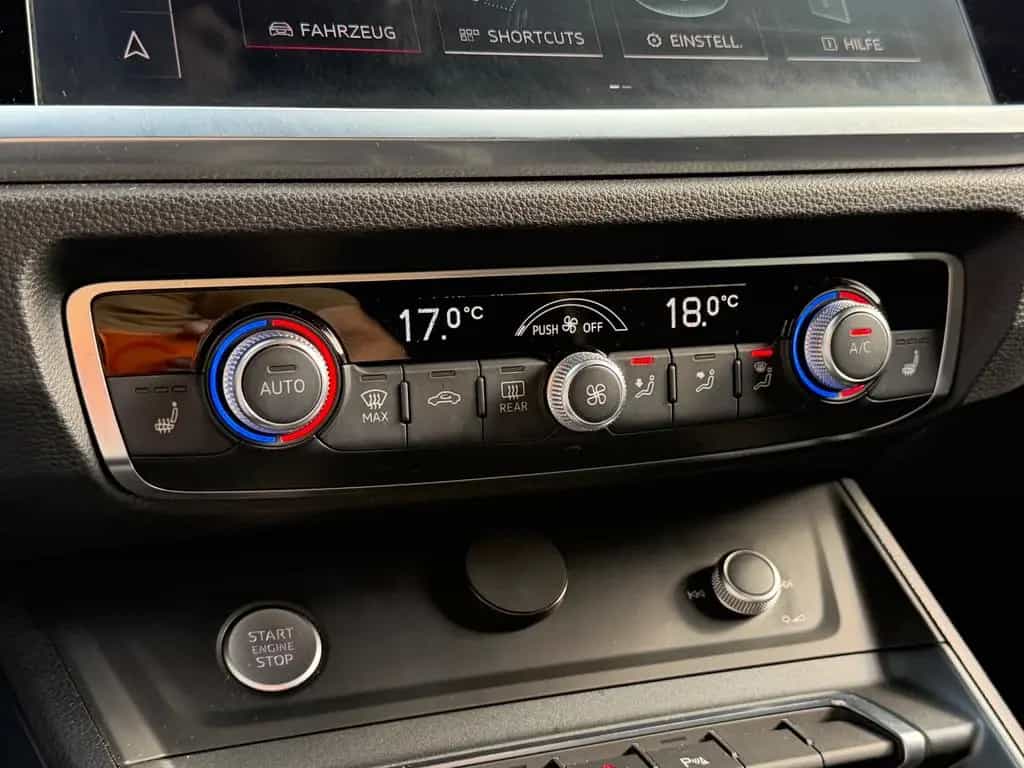 Audi Q3 35 TFSI "S line" S-tronic Navi LED Lane ViCo 02/2020-photo-26