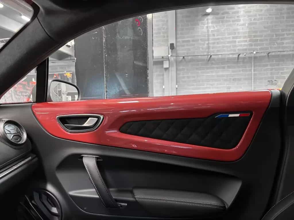 Alpine A110 S 300 - ROUGE RUBIS - *VAT*  1 OF 110 09/2024-photo-33