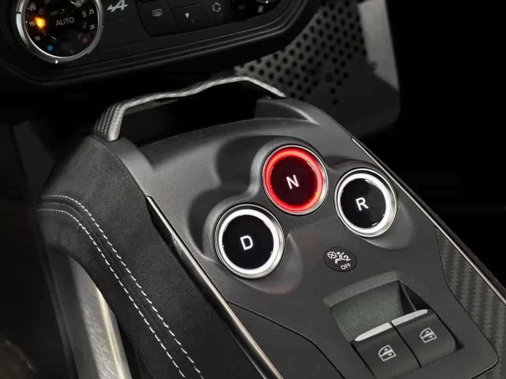 Alpine A110 S 300 - ROUGE RUBIS - *VAT*  1 OF 110 09/2024-photo-34