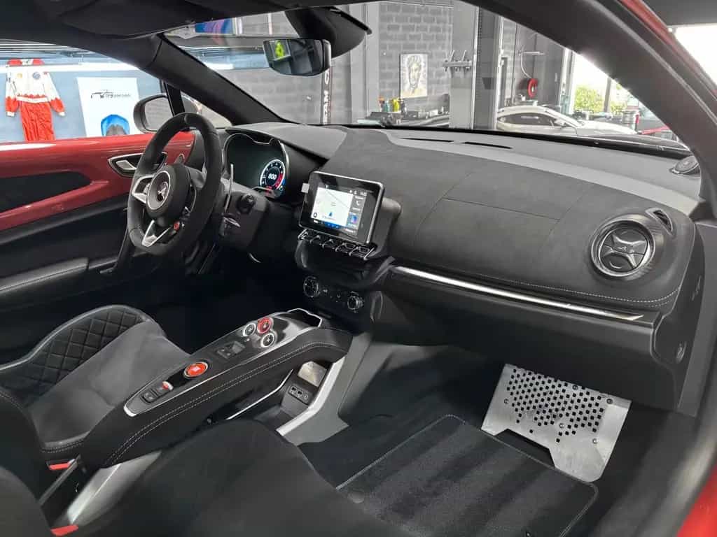 Alpine A110 S 300 - ROUGE RUBIS - *VAT*  1 OF 110 09/2024-photo-40