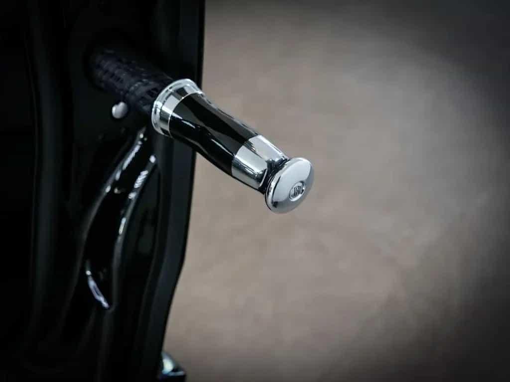 Rolls-Royce Cullinan Black Badge Series II null-photo-18