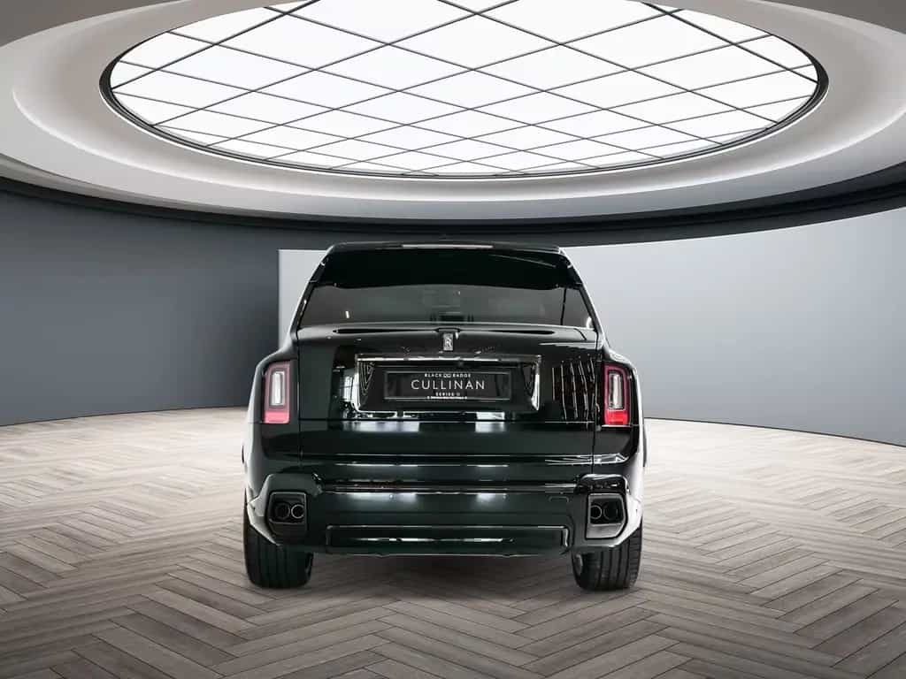 Rolls-Royce Cullinan Black Badge Series II null-photo-5