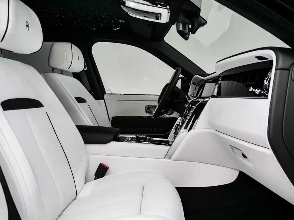 Rolls-Royce Cullinan null-photo-12