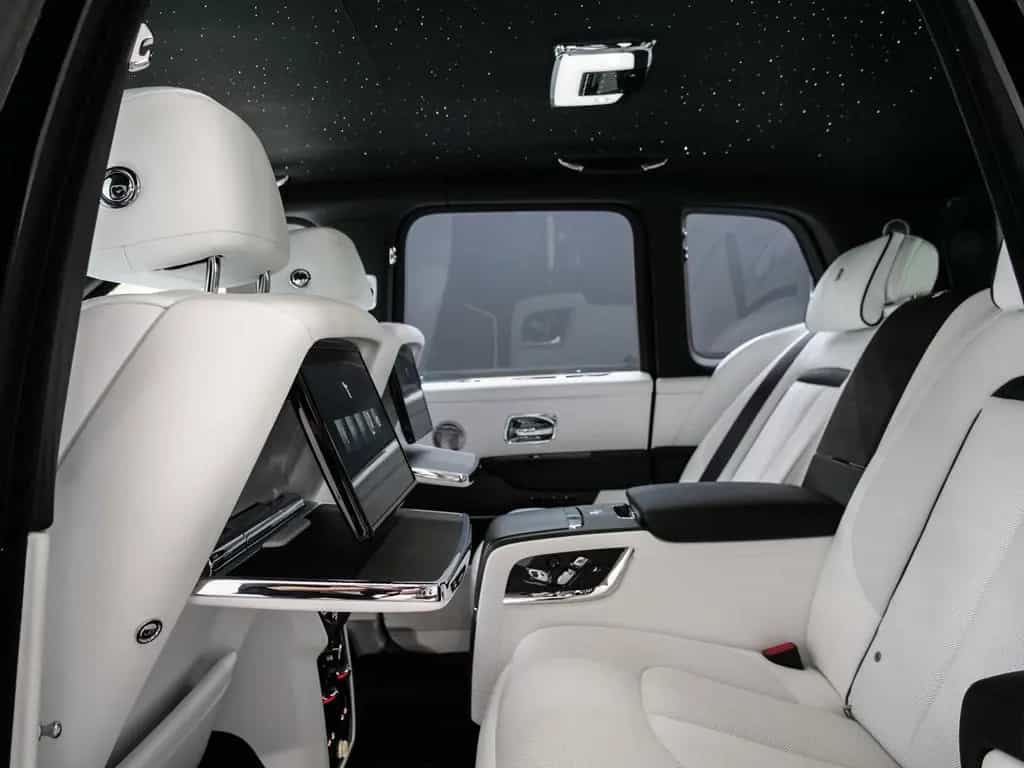 Rolls-Royce Cullinan null-photo-33
