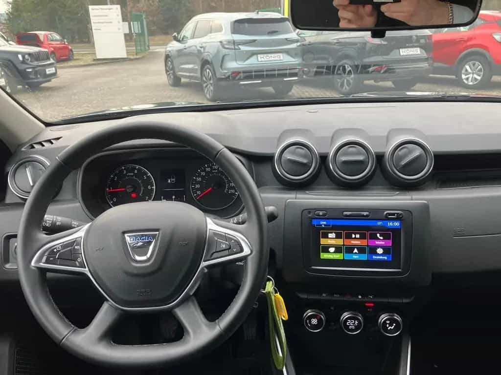 Dacia Duster 130 PS Kamera Klimaautomatik Navi 08/2019-photo-11