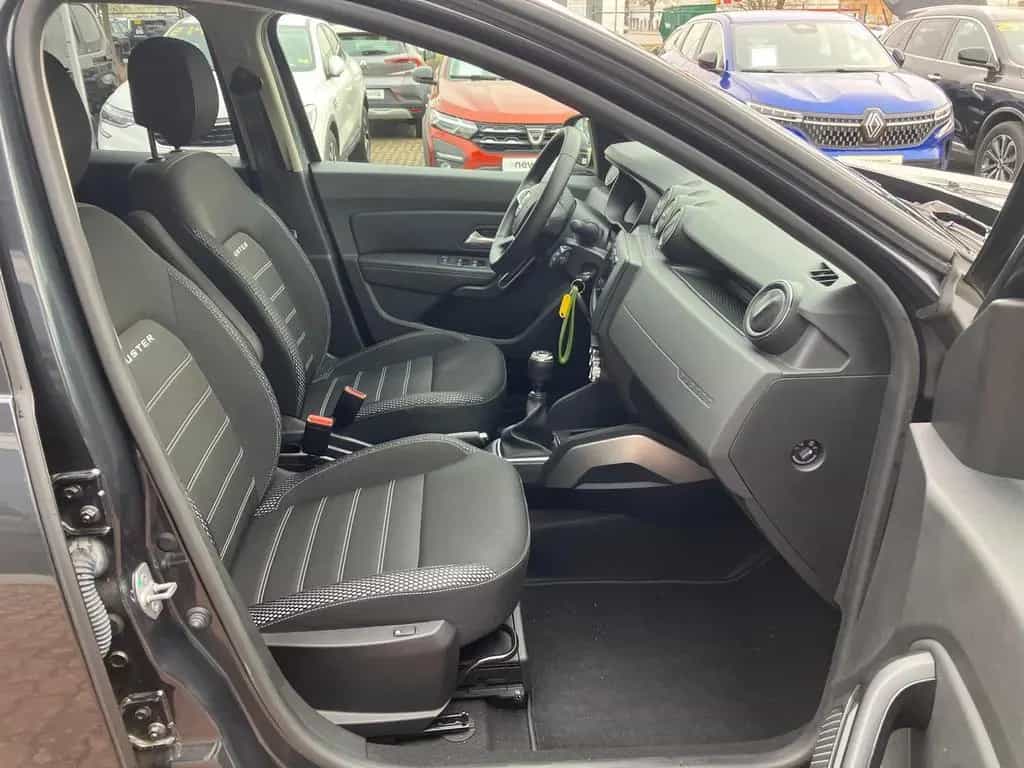 Dacia Duster 130 PS Kamera Klimaautomatik Navi 08/2019-photo-8