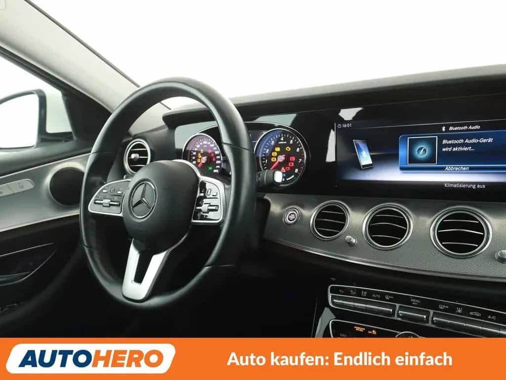 Mercedes-Benz E 300 Mild-Hybrid Avantgarde Aut. *HUD*LED*360°* 01/2021-photo-12