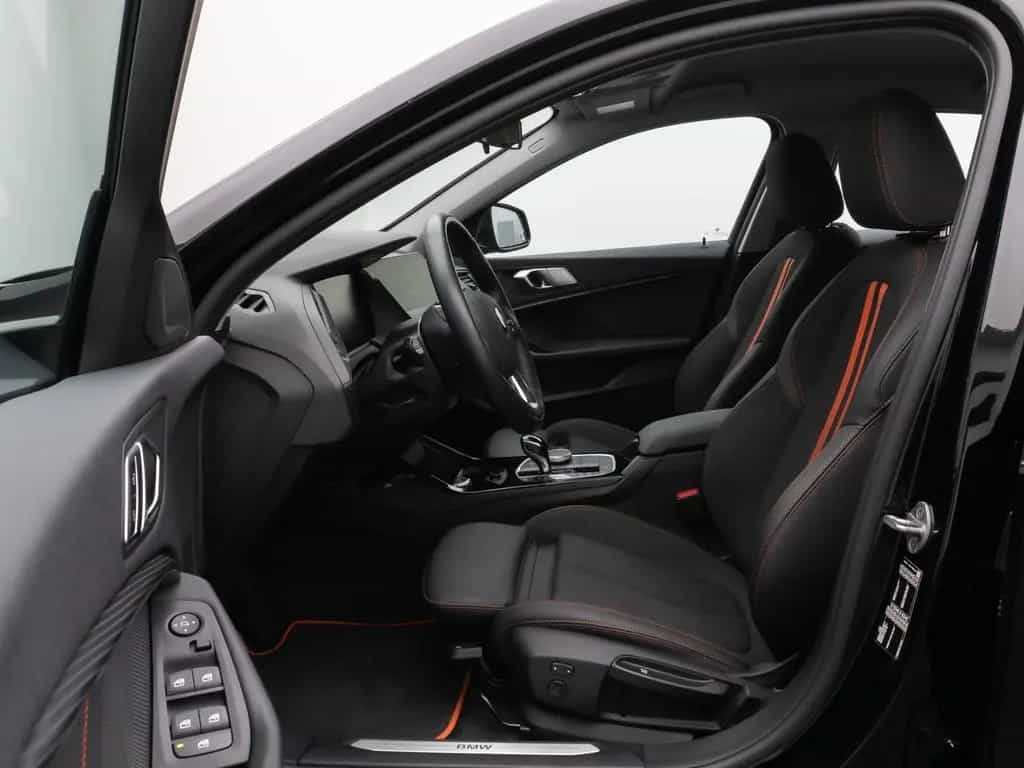 BMW 118 i Sport Line Kamera DAB HiFi Lenkrhzg Sport 03/2023-photo-18