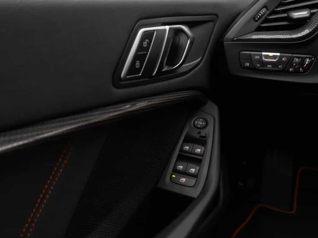 BMW 118 i Sport Line Kamera DAB HiFi Lenkrhzg Sport 03/2023-photo-30