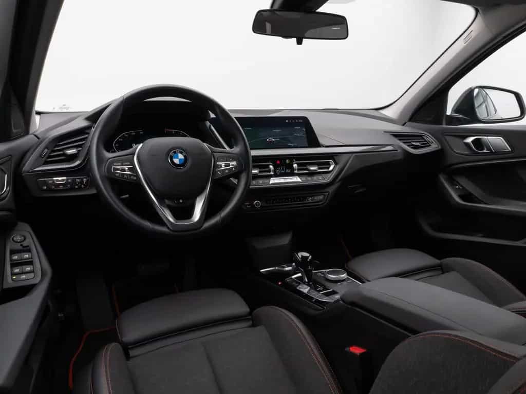 BMW 118 i Sport Line Kamera DAB HiFi Lenkrhzg Sport 03/2023-photo-35