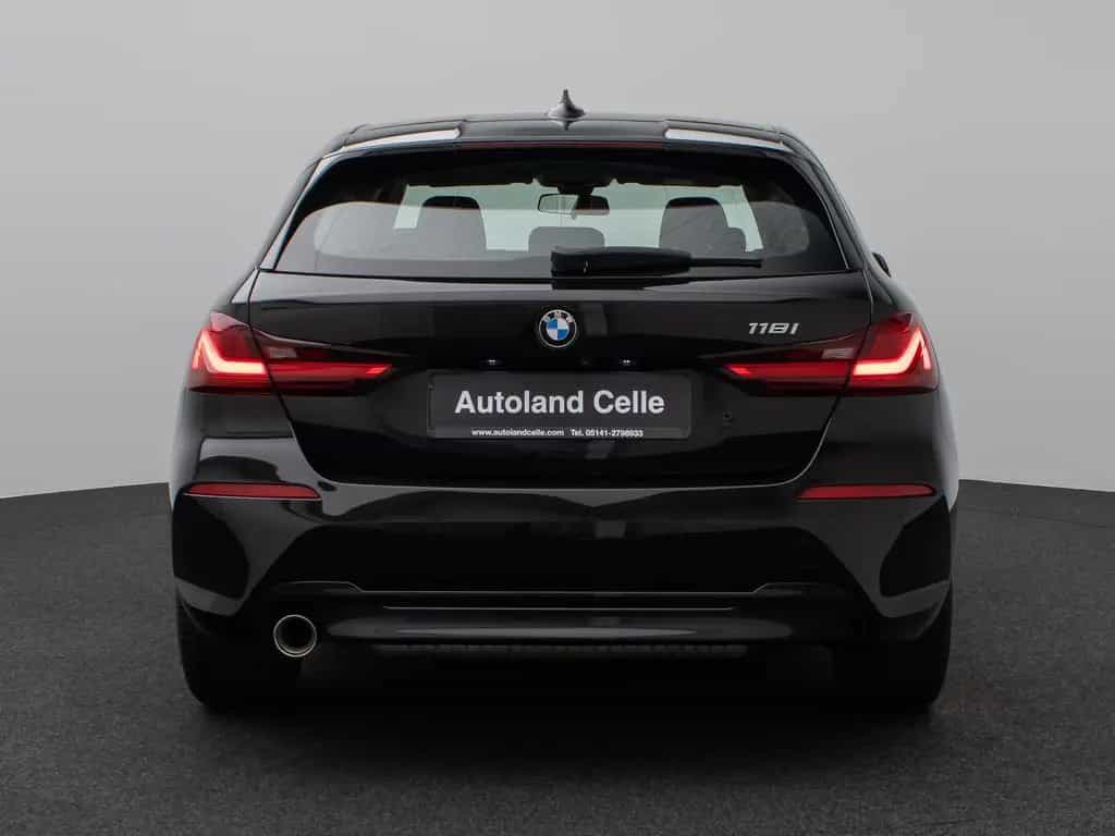 BMW 118 i Sport Line Kamera DAB HiFi Lenkrhzg Sport 03/2023-photo-7