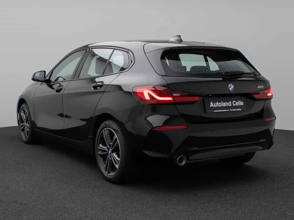 BMW 118 i Sport Line Kamera DAB HiFi Lenkrhzg Sport 03/2023-photo-8