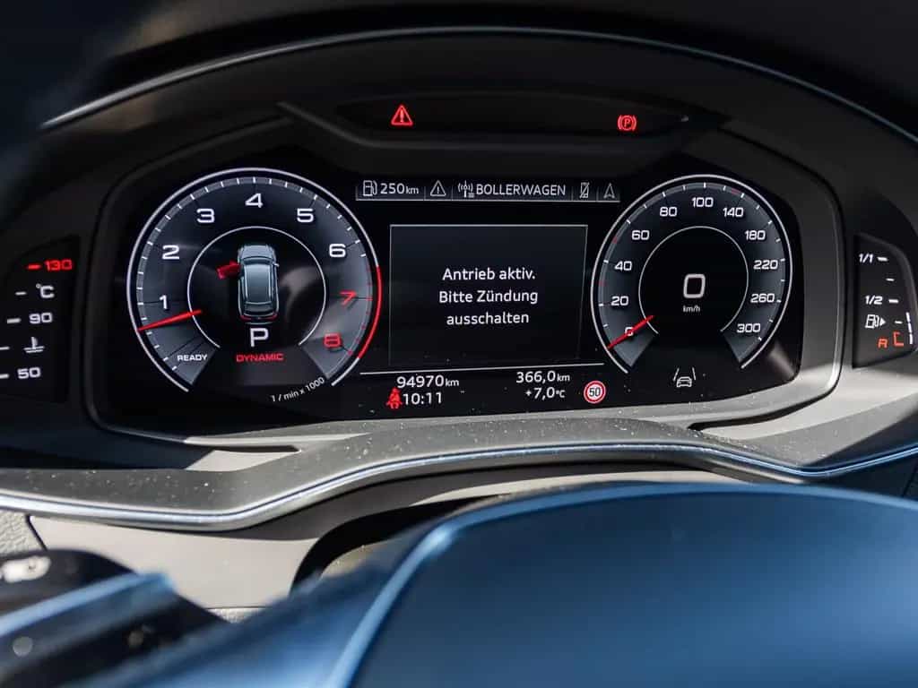 Audi A6 Avant S line 55TFSI qu Navi Matrix Standhzg A 03/2023-photo-11