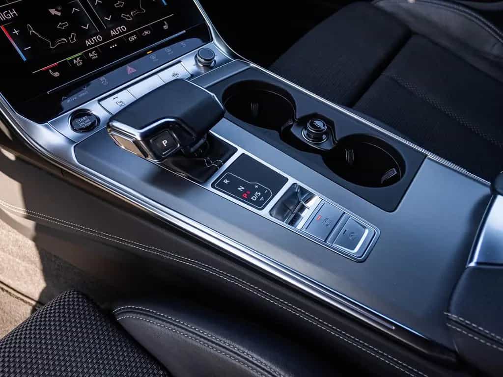 Audi A6 Avant S line 55TFSI qu Navi Matrix Standhzg A 03/2023-photo-12