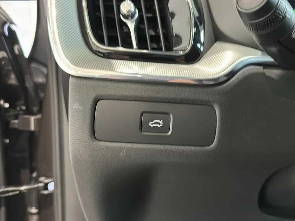 Volvo XC60 XC 60 Plus Dark AWD Bluetooth LED Klima 01/2025-photo-11