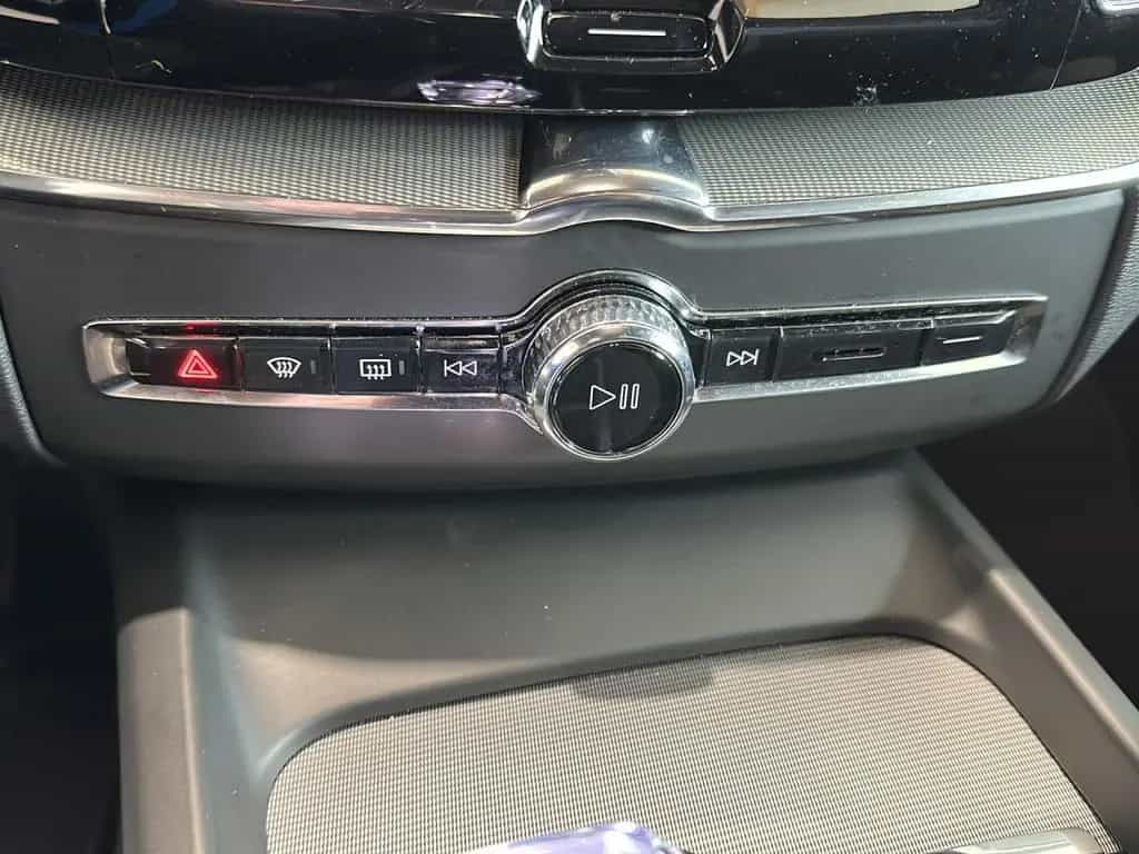 Volvo XC60 XC 60 Plus Dark AWD Bluetooth LED Klima 01/2025-photo-19
