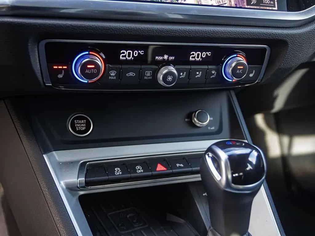 Audi Q3 advanced 40TFSI qu Stronic Navi LED GRA EPH 02/2024-photo-12