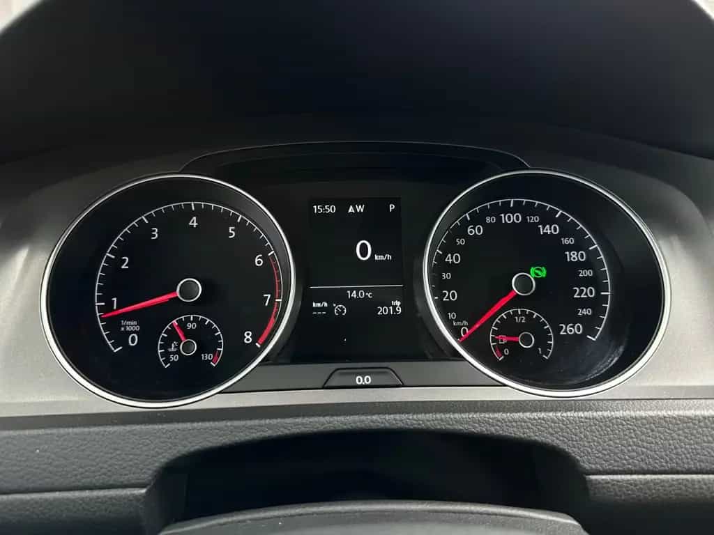 Volkswagen Golf VII Variant 1.4 TSI DSG Lounge | Xenon 07/2015-photo-17