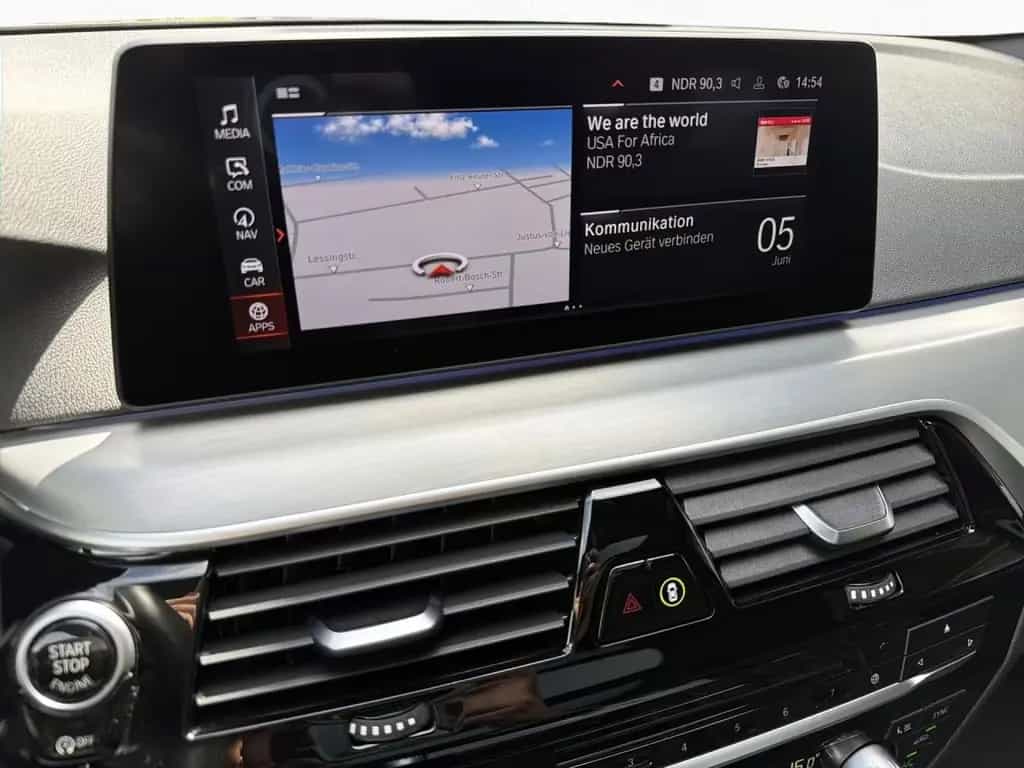 BMW 520 d Tour M Sport LivePr,AHK,Pano,H/K,Standh,HUD 05/2020-photo-9