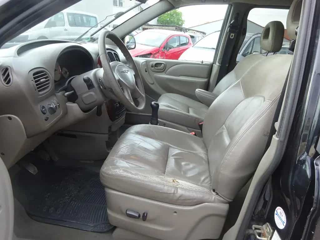 Chrysler Voyager LX 2.5 CRD 01/2003-photo-6