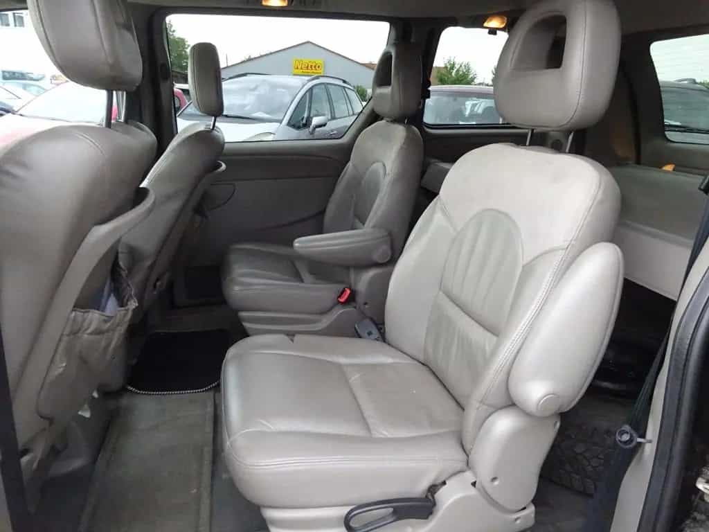 Chrysler Voyager LX 2.5 CRD 01/2003-photo-7