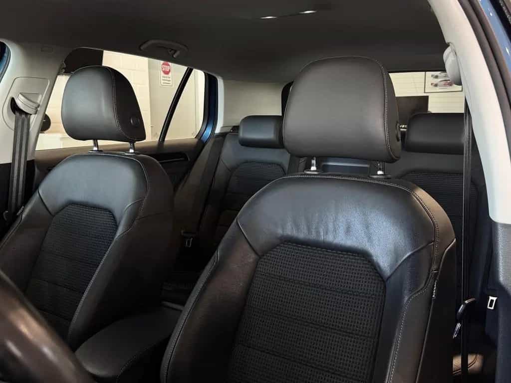 Volkswagen Golf Highline BMT *MASSAGE, ACC, RFK, XENON* 03/2014-photo-23