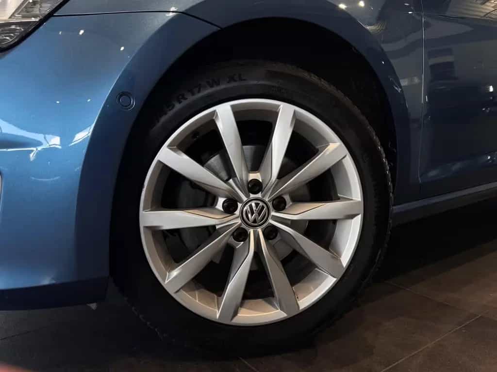 Volkswagen Golf Highline BMT *MASSAGE, ACC, RFK, XENON* 03/2014-photo-6
