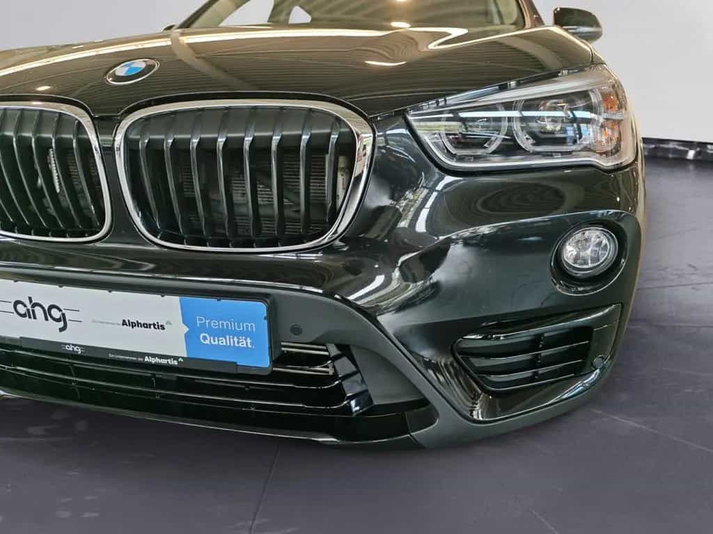 BMW X1 xDrive20i Sport Line Head-Up Navi ACC 09/2017-photo-12