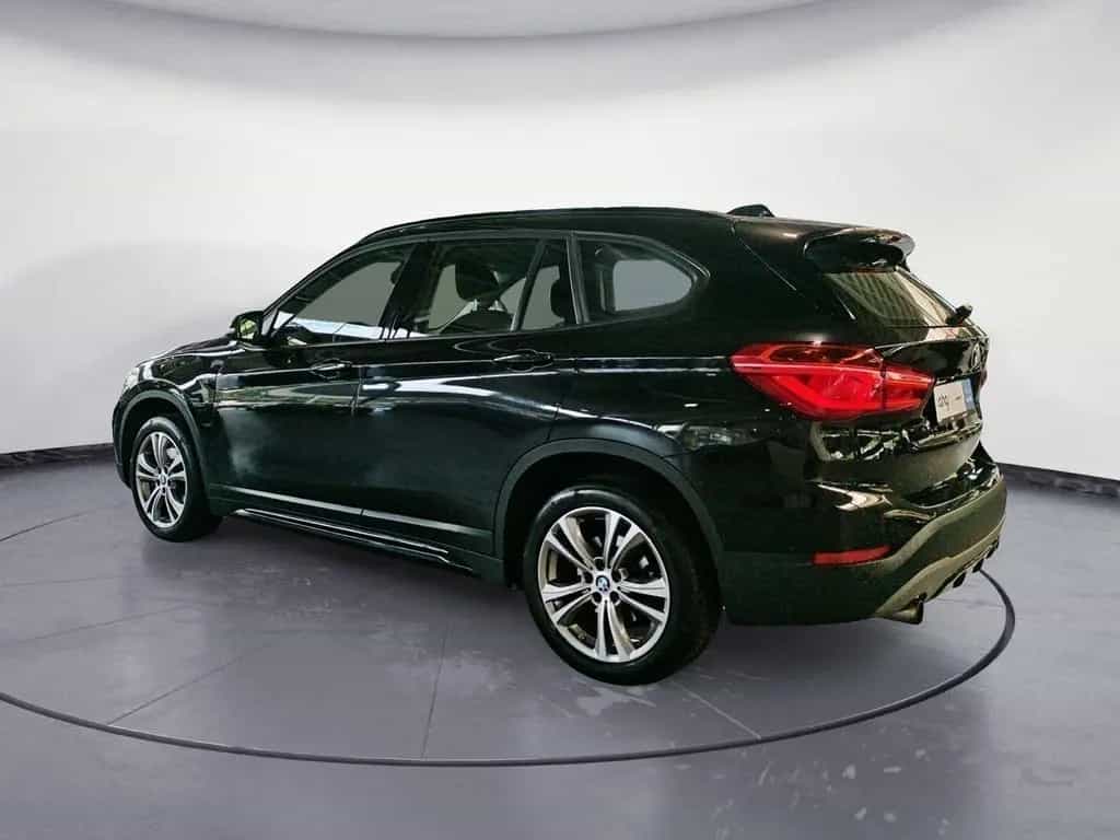 BMW X1 xDrive20i Sport Line Head-Up Navi ACC 09/2017-photo-3