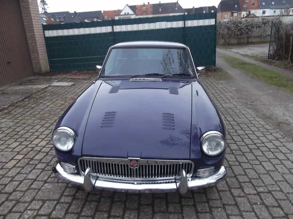 MG MGB 03/1976-photo-1