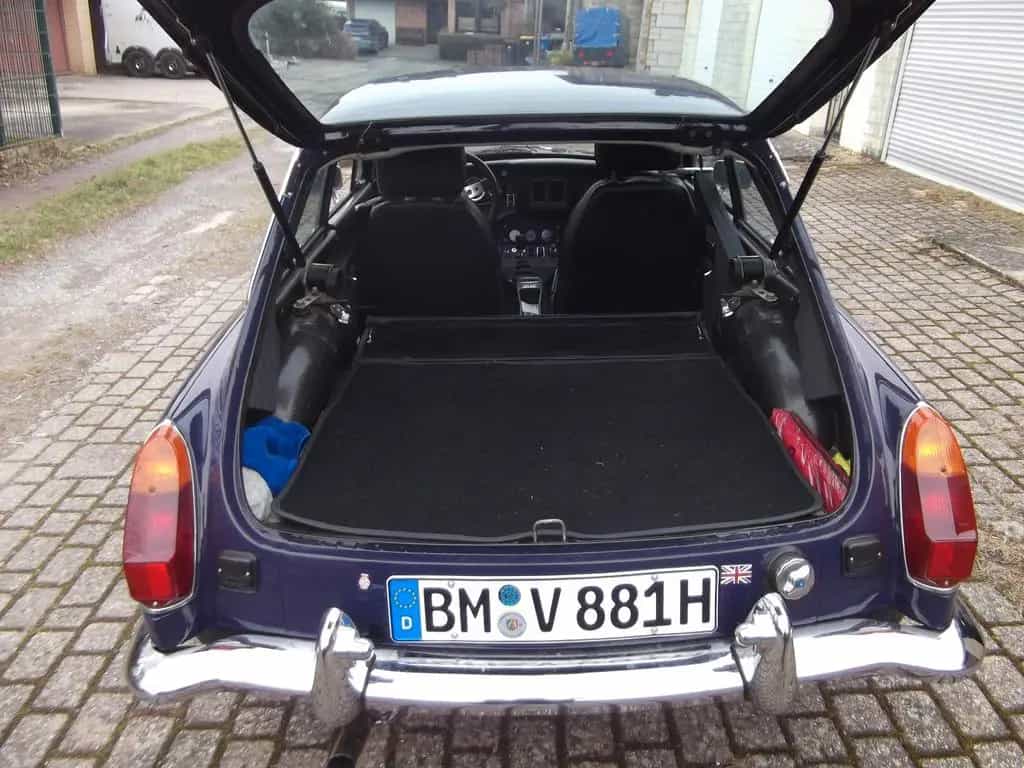 MG MGB 03/1976-photo-11