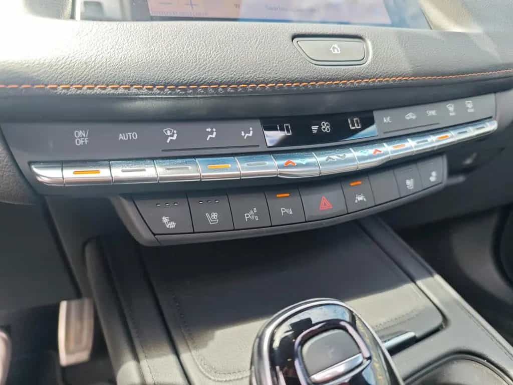 Cadillac XT4 LUXURY AWD *AUT*LEDER*LED*NAVI*KAM* 06/2022-photo-25