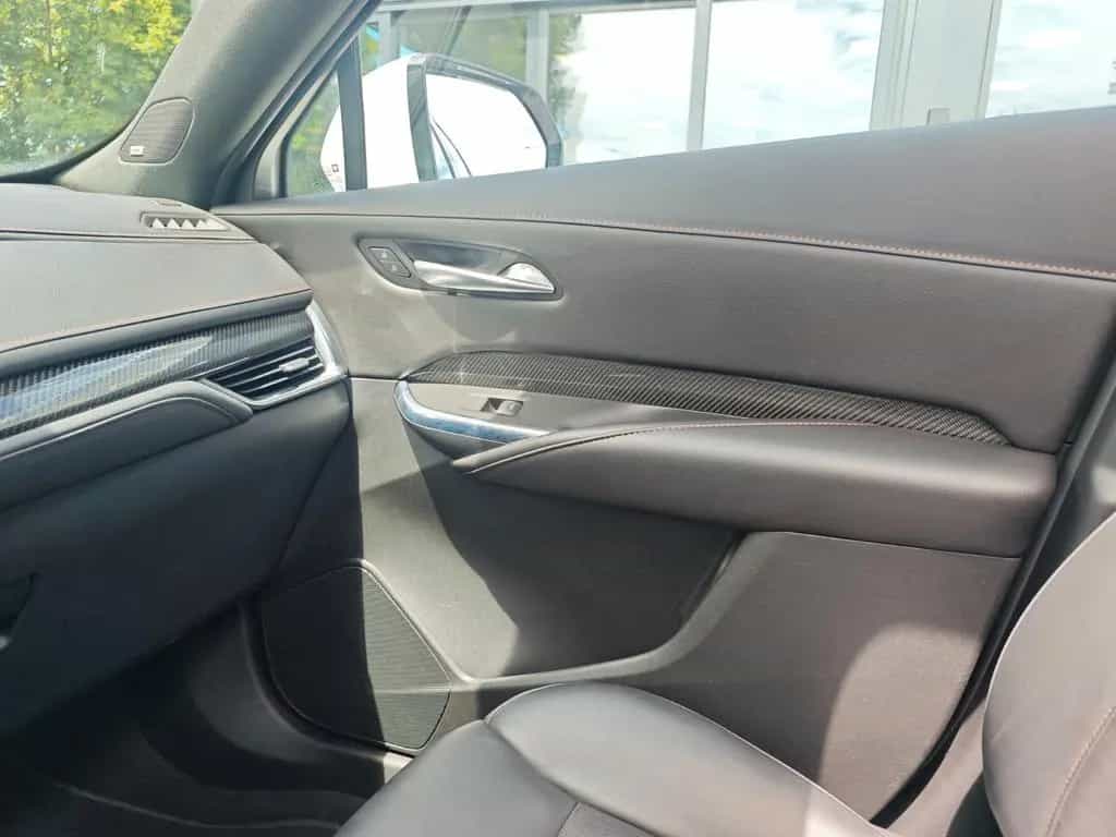 Cadillac XT4 LUXURY AWD *AUT*LEDER*LED*NAVI*KAM* 06/2022-photo-31