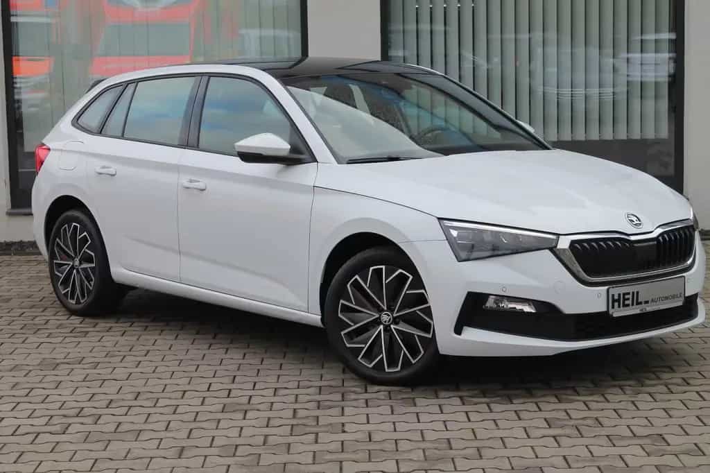 Skoda Scala Style*LED*NAVI*PANO*AHK*PDC* 11/2021-photo-0