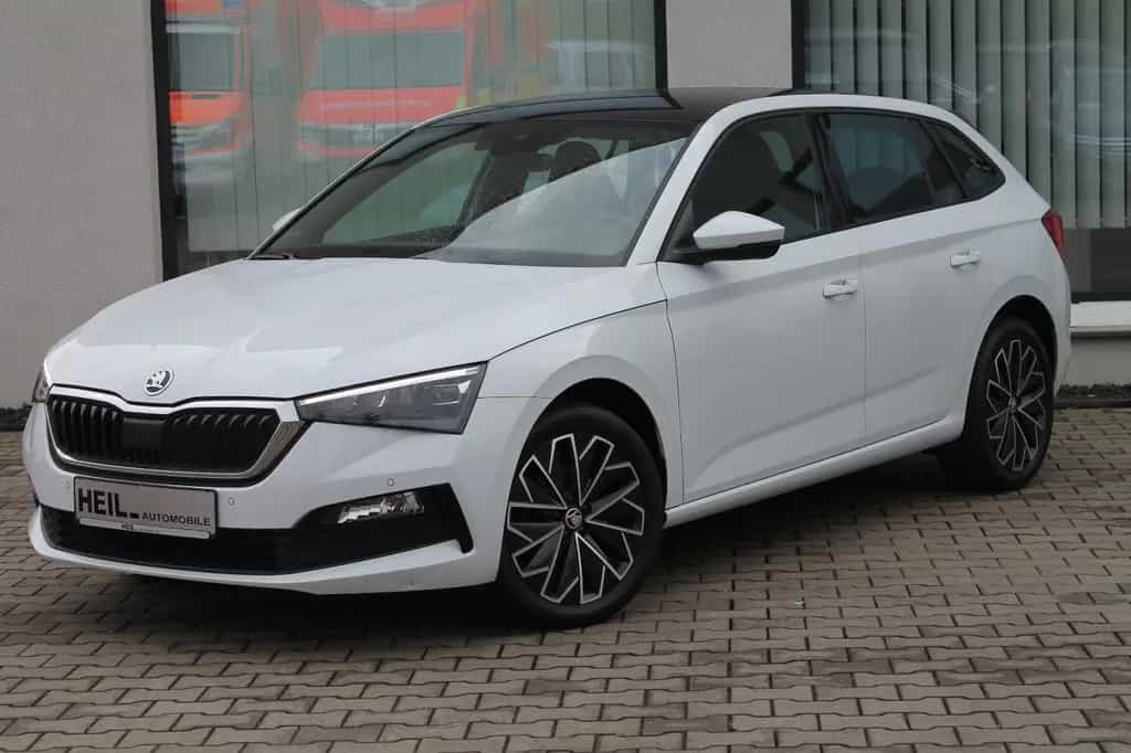 Skoda Scala Style*LED*NAVI*PANO*AHK*PDC* 11/2021-photo-2