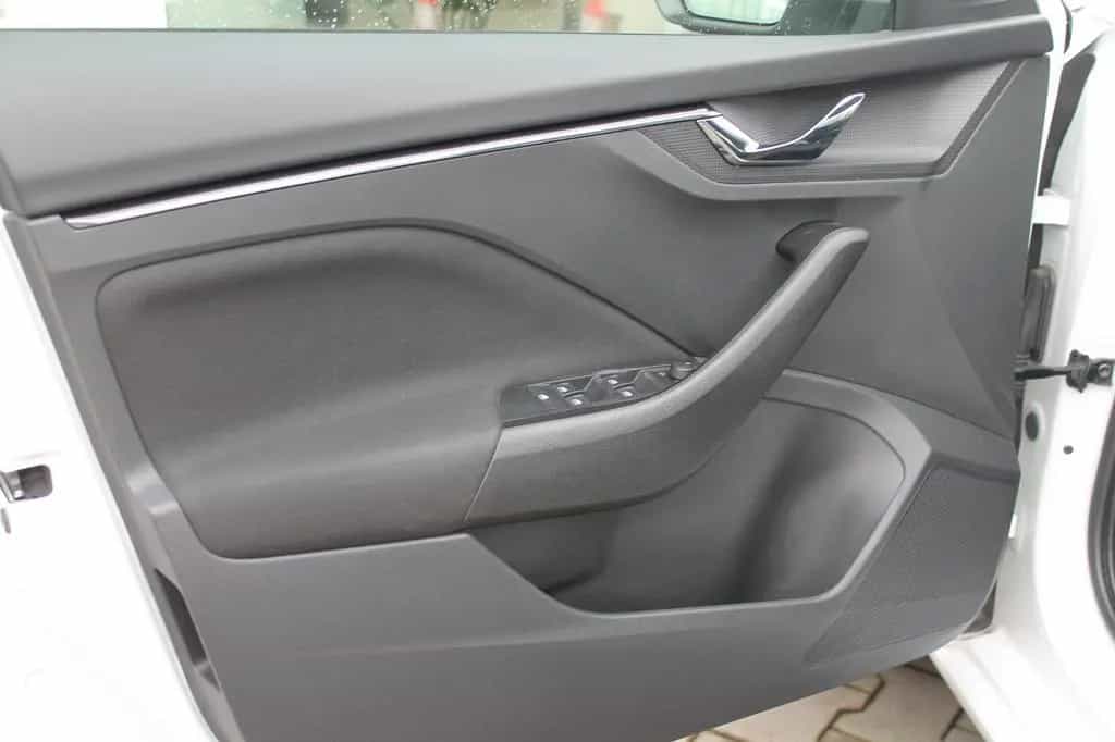 Skoda Scala Style*LED*NAVI*PANO*AHK*PDC* 11/2021-photo-6