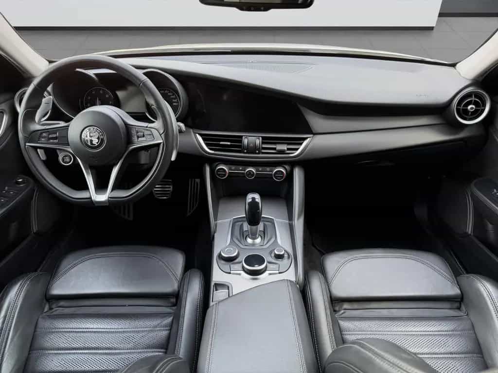 Alfa Romeo Giulia Veloce Q4 *Leder Navi Kamera SHZ ACC* 03/2019-photo-13