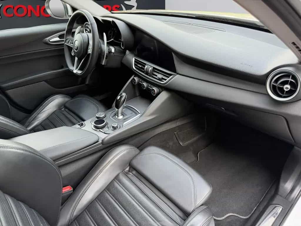 Alfa Romeo Giulia Veloce Q4 *Leder Navi Kamera SHZ ACC* 03/2019-photo-14