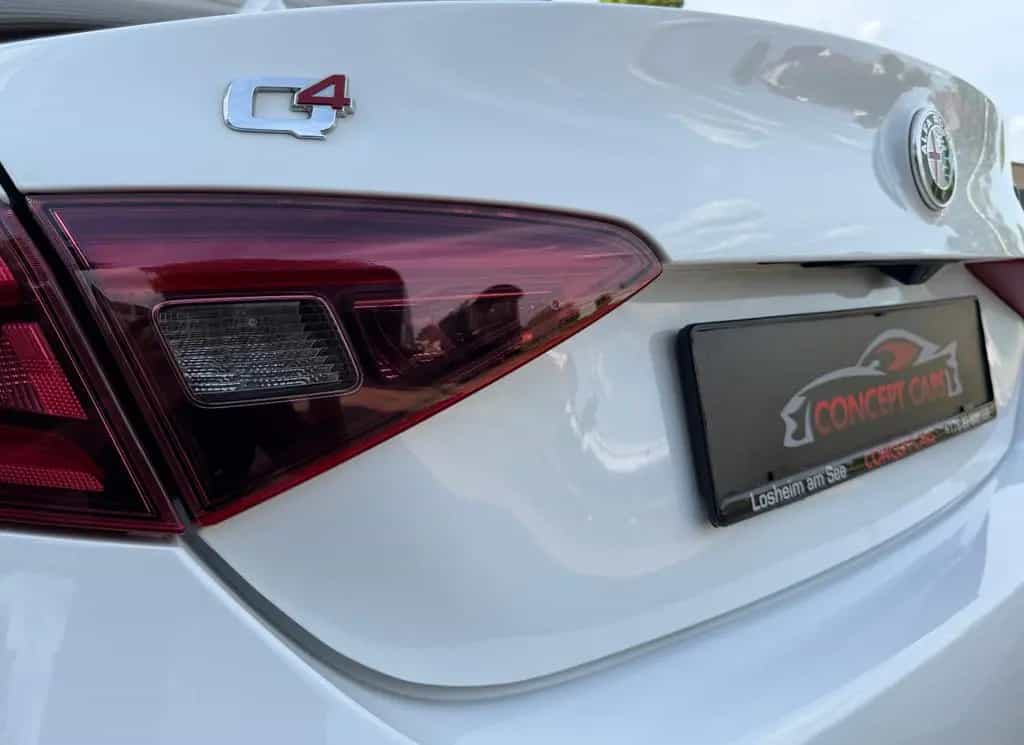 Alfa Romeo Giulia Veloce Q4 *Leder Navi Kamera SHZ ACC* 03/2019-photo-23