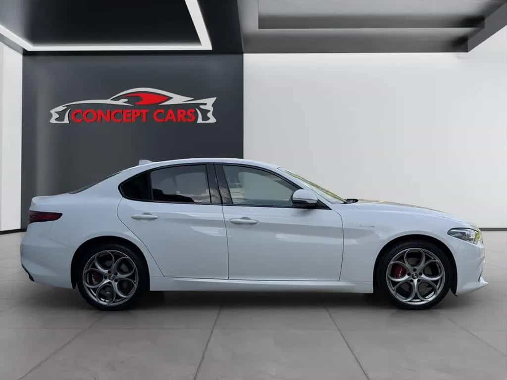Alfa Romeo Giulia Veloce Q4 *Leder Navi Kamera SHZ ACC* 03/2019-photo-7