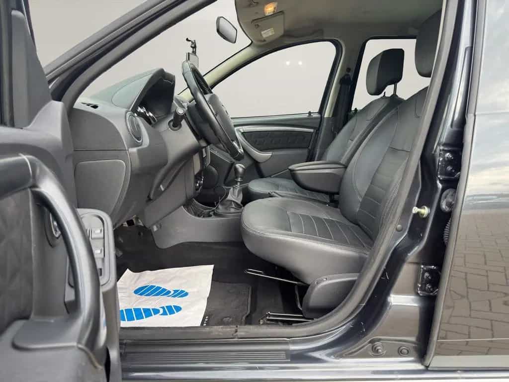 Dacia Duster I~Prestige 4x2~Servo~SHZ~KLIMA~NAVI~DACHR 05/2015-photo-11