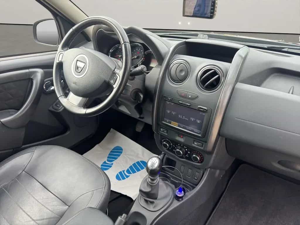Dacia Duster I~Prestige 4x2~Servo~SHZ~KLIMA~NAVI~DACHR 05/2015-photo-13