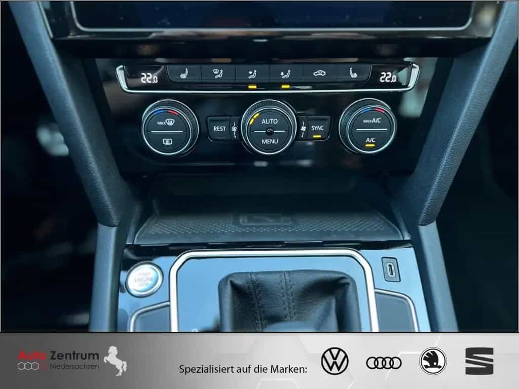 Volkswagen Arteon 2.0 TSI Eleg CarPl PANO AZN-Haus-Förderg* 09/2019-photo-28