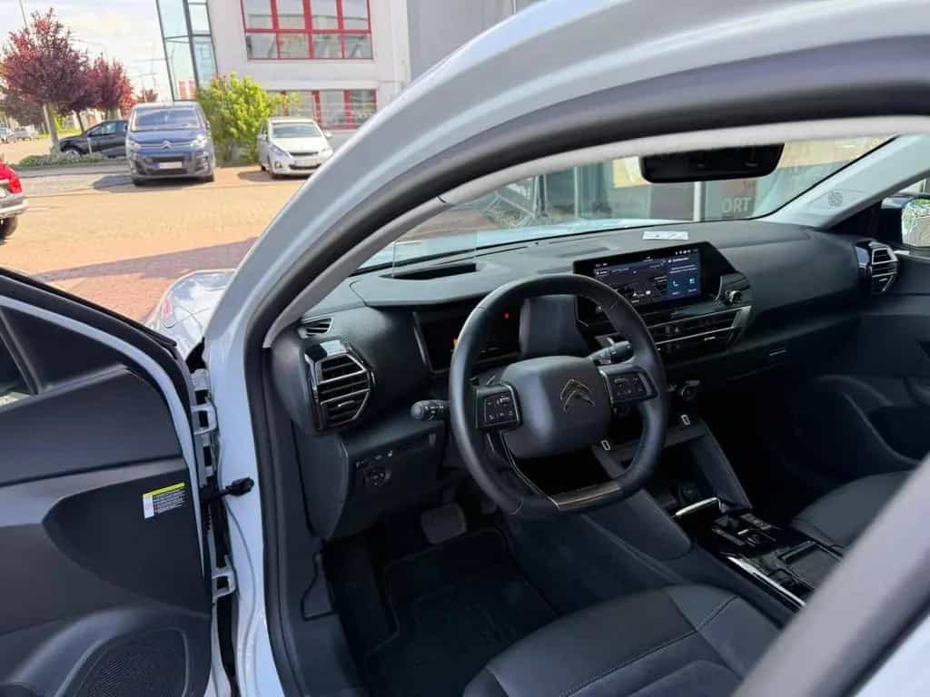 Citroën C4 PureTech 130 S&S EAT8 Max 06/2024-photo-12