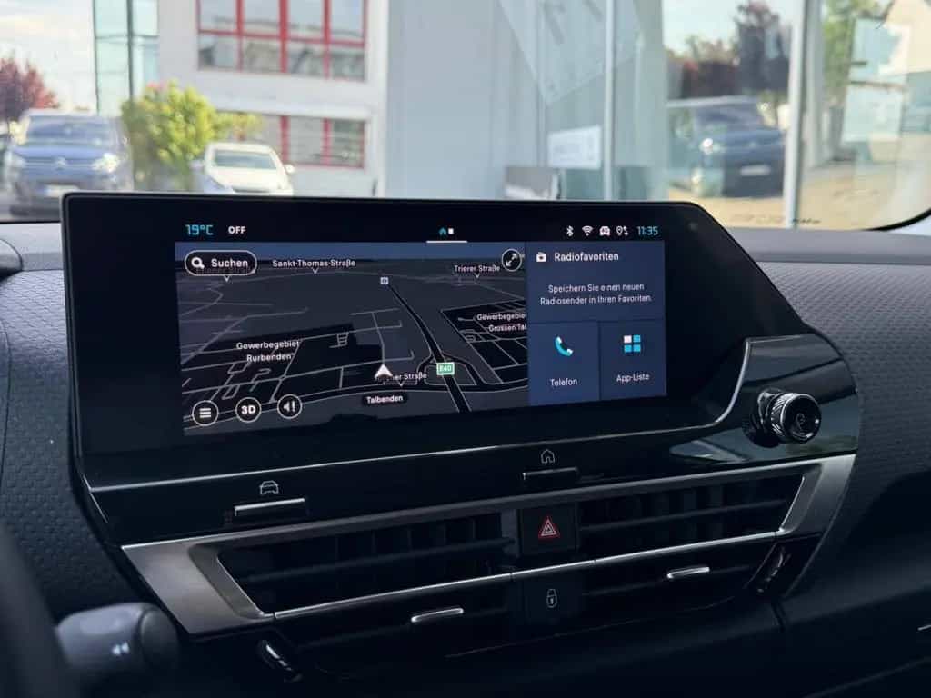 Citroën C4 PureTech 130 S&S EAT8 Max 06/2024-photo-19