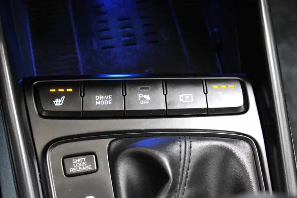 Hyundai i20 1.0 T-GDI Hybrid Autom. Trend *NAVI*LED*BOSE 10/2020-photo-23