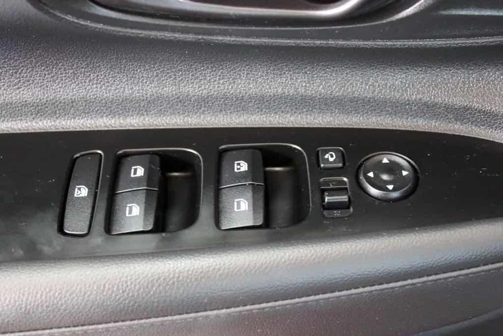 Hyundai i20 1.0 T-GDI Hybrid Autom. Trend *NAVI*LED*BOSE 10/2020-photo-28