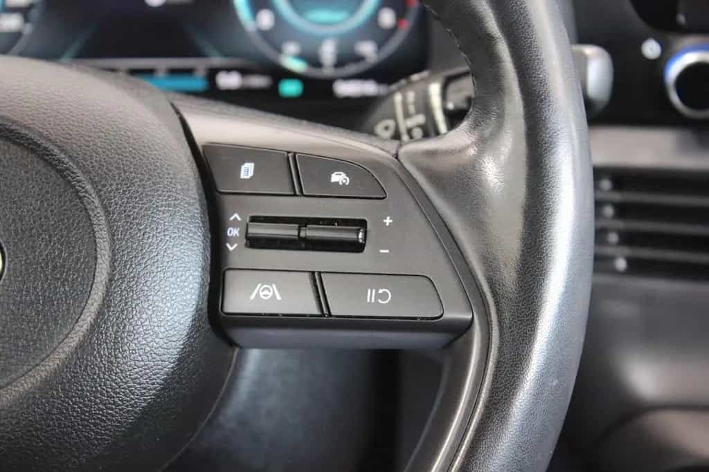 Hyundai i20 1.0 T-GDI Hybrid Autom. Trend *NAVI*LED*BOSE 10/2020-photo-31