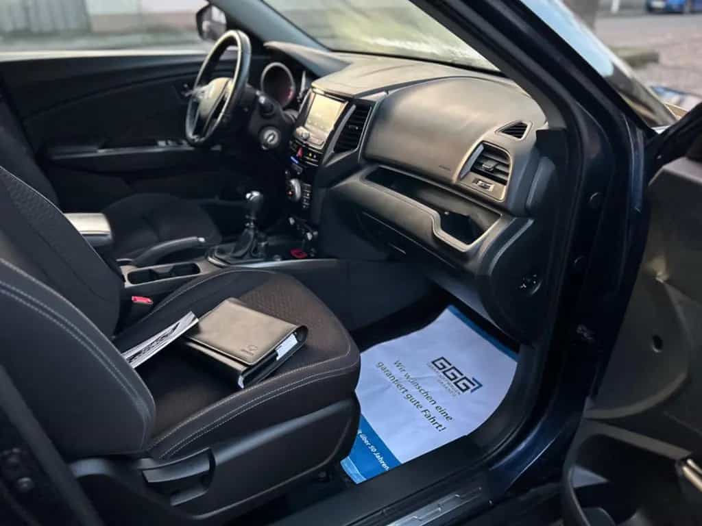 Ssangyong XLV 1 Hand 11/2018-photo-11